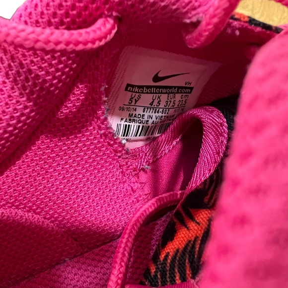 EUC NIKE ROSHE RUN Shoes PALM TREE FLORAL - Picture 2 of 5